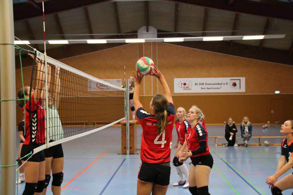 Frauen_Schweinchenturnier Frauen_Schweinchenturnier